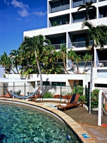 Cairns Sunshine Tower Hotel - Schoolies Week Accommodation 0