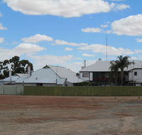 Wyalkatchem Hotel - Schoolies Week Accommodation