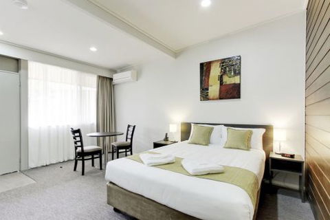 Motel In Bairnsdale - Schoolies Week Accommodation 0