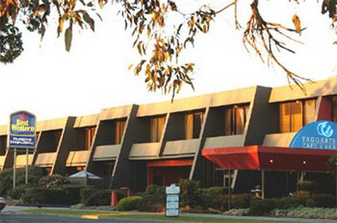 Frankston International - Schoolies Week Accommodation 0