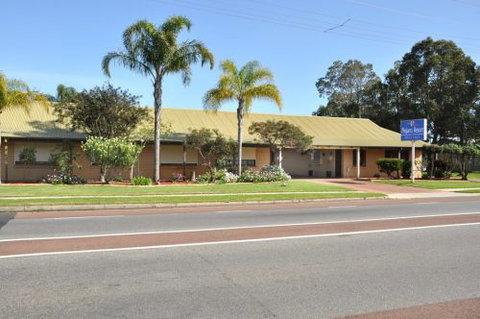 Pinjarra Resort  - Schoolies Week Accommodation 1