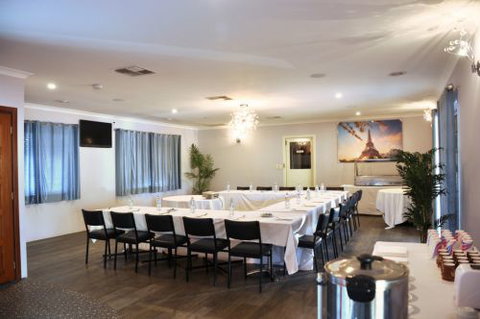 Pinjarra Resort  - Schoolies Week Accommodation 4