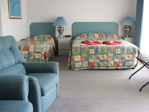 Albatross Motor Inn - Schoolies Week Accommodation 1