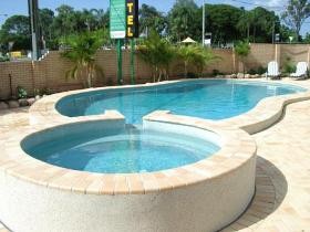 Best Western Sunnybank Star Motel & Apartments - Schoolies Week Accommodation 0