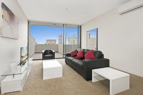 Astra Apartments Parramatta - Schoolies Week Accommodation 3