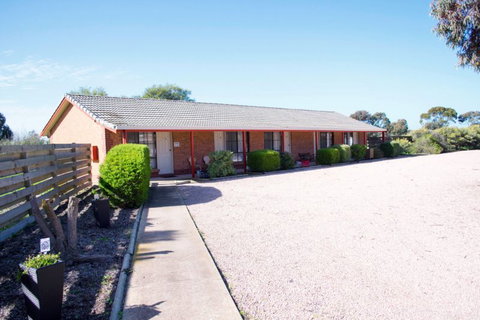Kadina Gateway Motor Inn - Schoolies Week Accommodation 6