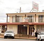 Town House Motor Inn - Schoolies Week Accommodation