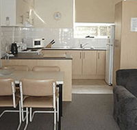 Glenelg Holiday Apartments-Corfu - Schoolies Week Accommodation