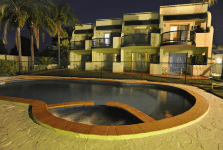 McNevins Maryborough Motel - Schoolies Week Accommodation