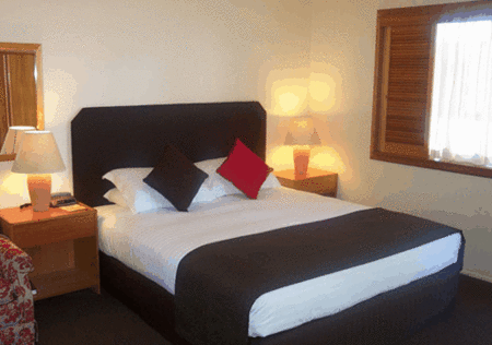 McNevins Maryborough Motel - Schoolies Week Accommodation 5