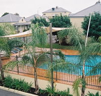 Bridges on Meninya Motel  Apartments - Schoolies Week Accommodation