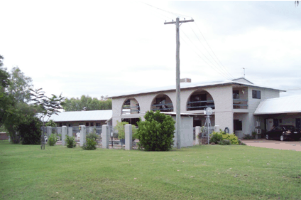 Latara Resort Motel - Schoolies Week Accommodation