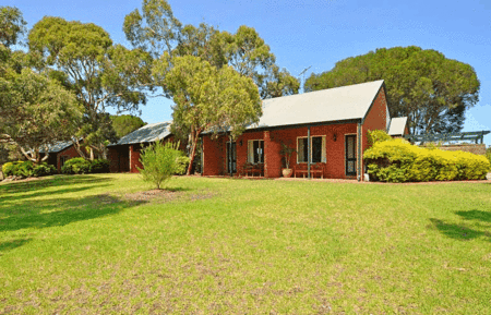 Currency Creek Winery - Schoolies Week Accommodation