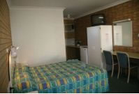 Barcaldine QLD Schoolies Week Accommodation
