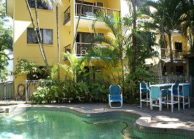 Palms At Trinity - Schoolies Week Accommodation 2