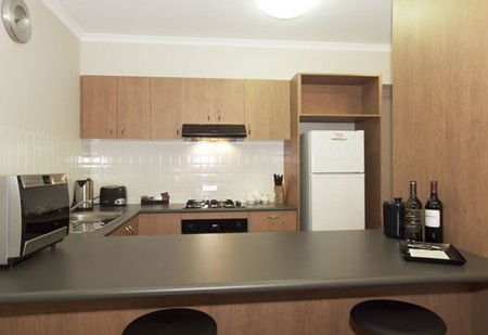 Ringwood Royale Apartment Hotel - Schoolies Week Accommodation 2