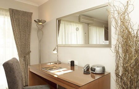 Ringwood Royale Apartment Hotel - Schoolies Week Accommodation 3