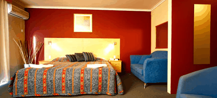 Ciloms Airport Lodge - Schoolies Week Accommodation