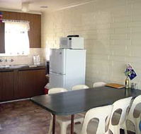 Wool Bay Holiday Units - Schoolies Week Accommodation