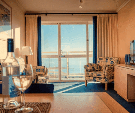 Baybeachfront Apartments - Schoolies Week Accommodation