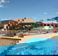 Country Roads Motor Inn - Schoolies Week Accommodation