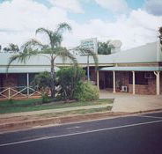 Clermont Motor Inn - Schoolies Week Accommodation