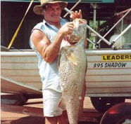 Leaders Creek Fishing Base - Schoolies Week Accommodation