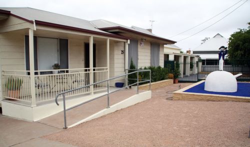  Schoolies Week Accommodation