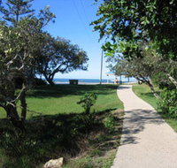 Raintrees On Moffat Beach - Schoolies Week Accommodation