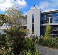 Barrakee Beach House - Schoolies Week Accommodation
