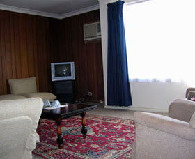 Black Opal Holiday Units - Schoolies Week Accommodation 0