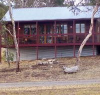 Ivybrook Vineyard Cottage - Schoolies Week Accommodation