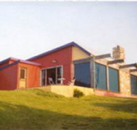 Blue Gate Farmhouse - Schoolies Week Accommodation