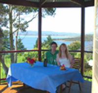 Pomona Spa Cottages - Schoolies Week Accommodation