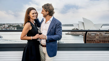 Holiday Inn Old Sydney The Rocks - Schoolies Week Accommodation 1