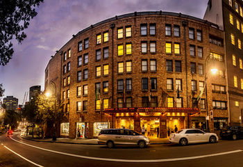 Holiday Inn Old Sydney The Rocks - Schoolies Week Accommodation 13