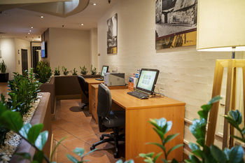 Holiday Inn Old Sydney The Rocks - Schoolies Week Accommodation 14