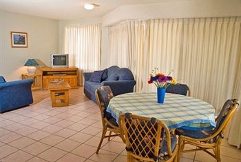 Pacific Horizons Resort - Schoolies Week Accommodation 5