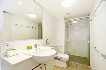 Horton Apartments - Schoolies Week Accommodation 5