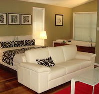 Amore On Buderim Luxury Rainforest Cabins - Schoolies Week Accommodation
