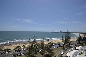 Malibu Mooloolaba - Schoolies Week Accommodation 3