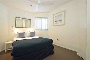 Malibu Mooloolaba - Schoolies Week Accommodation 4