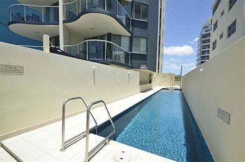 Malibu Mooloolaba - Schoolies Week Accommodation 17