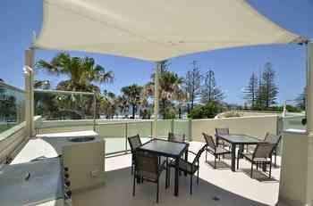 Malibu Mooloolaba - Schoolies Week Accommodation 24
