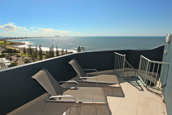 Malibu Mooloolaba - Schoolies Week Accommodation 29