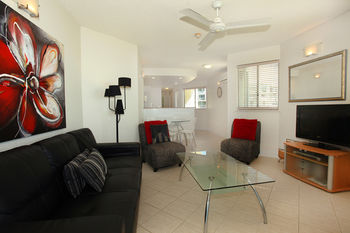 Malibu Mooloolaba - Schoolies Week Accommodation 31