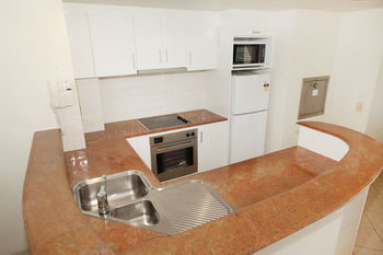 Malibu Mooloolaba - Schoolies Week Accommodation 38