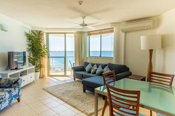 Malibu Mooloolaba - Schoolies Week Accommodation 41