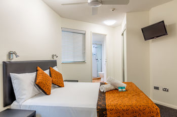 Malibu Mooloolaba - Schoolies Week Accommodation 42