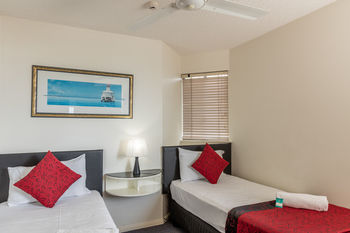 Malibu Mooloolaba - Schoolies Week Accommodation 48